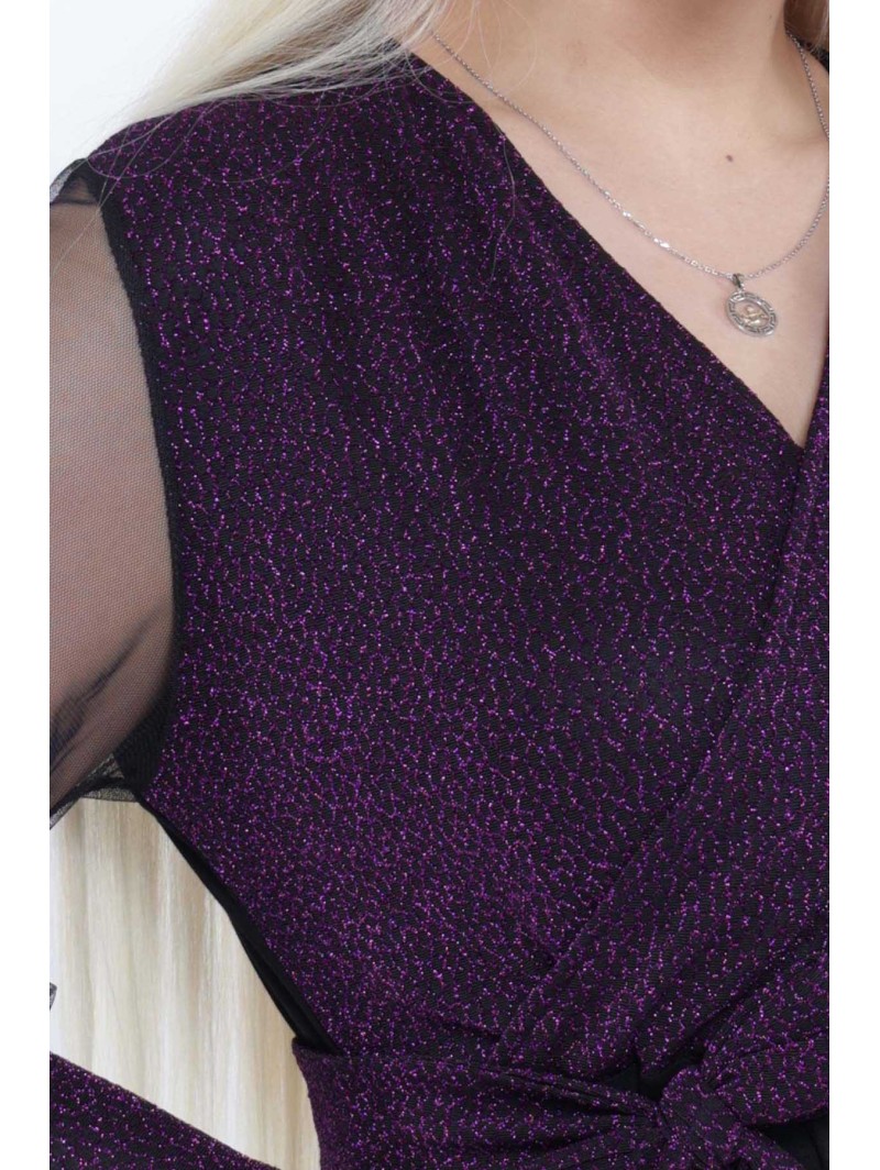 Elegantne kaelusega kleit Elegantne kaelusega kleit