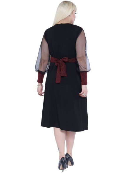 Elegantne kaelusega kleit