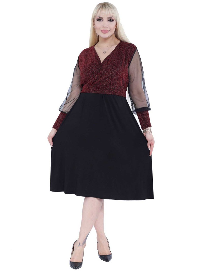 Элегантное платье с вырезом Элегантное платье с вырезом