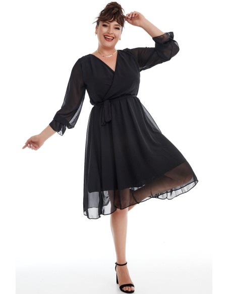 Must šifoonist kleit