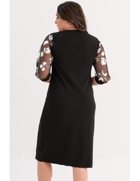 Must elegantne kleit