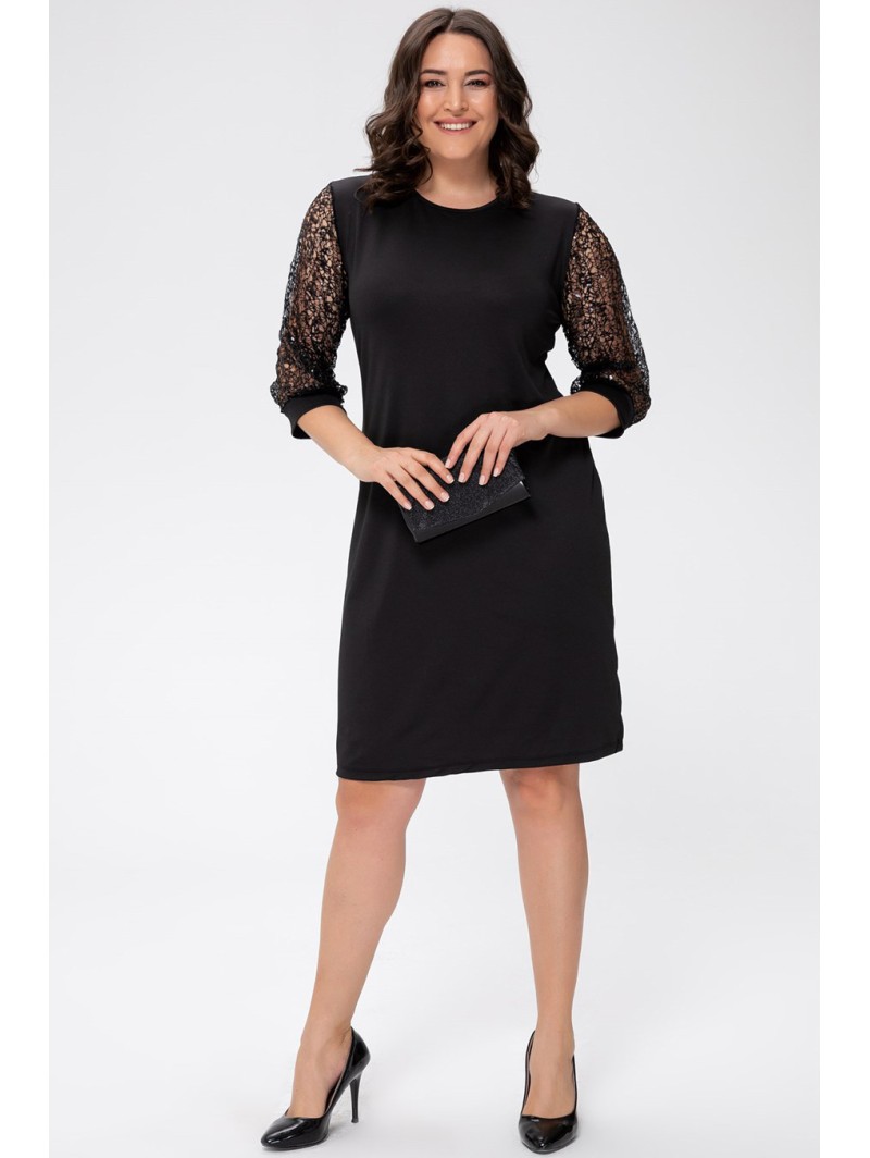 Juoda elegantiška suknelė Juoda elegantiška suknelė