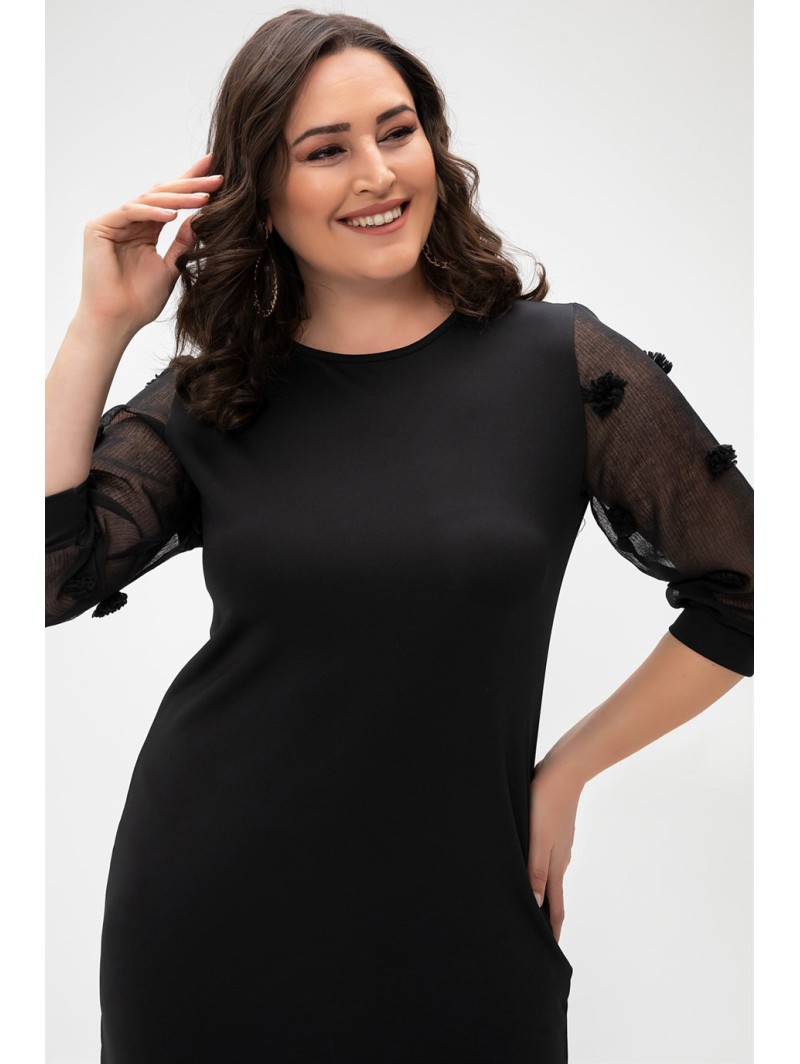 Juoda elegantiška suknelė Juoda elegantiška suknelė