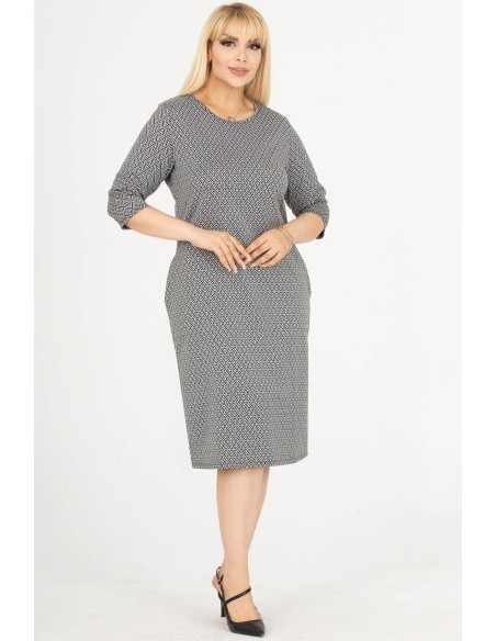 Kleita ar ornamentiem