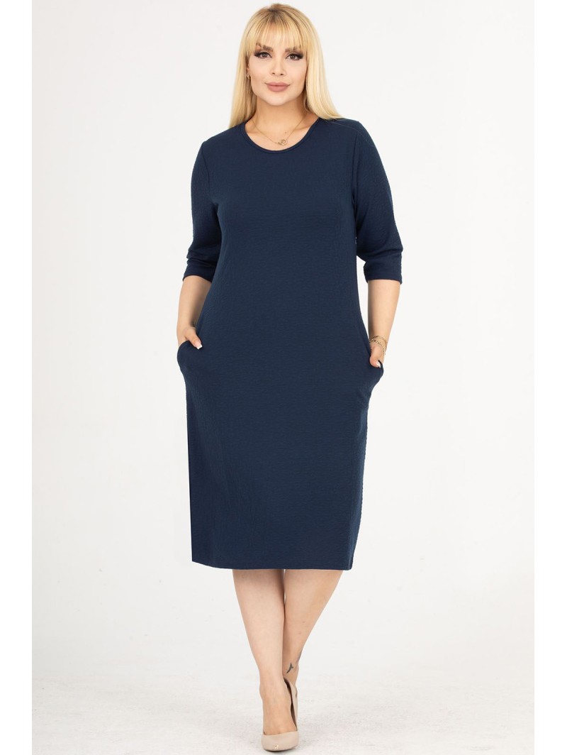 Tamsiai mėlyna suknelė Tamsiai mėlyna suknelė