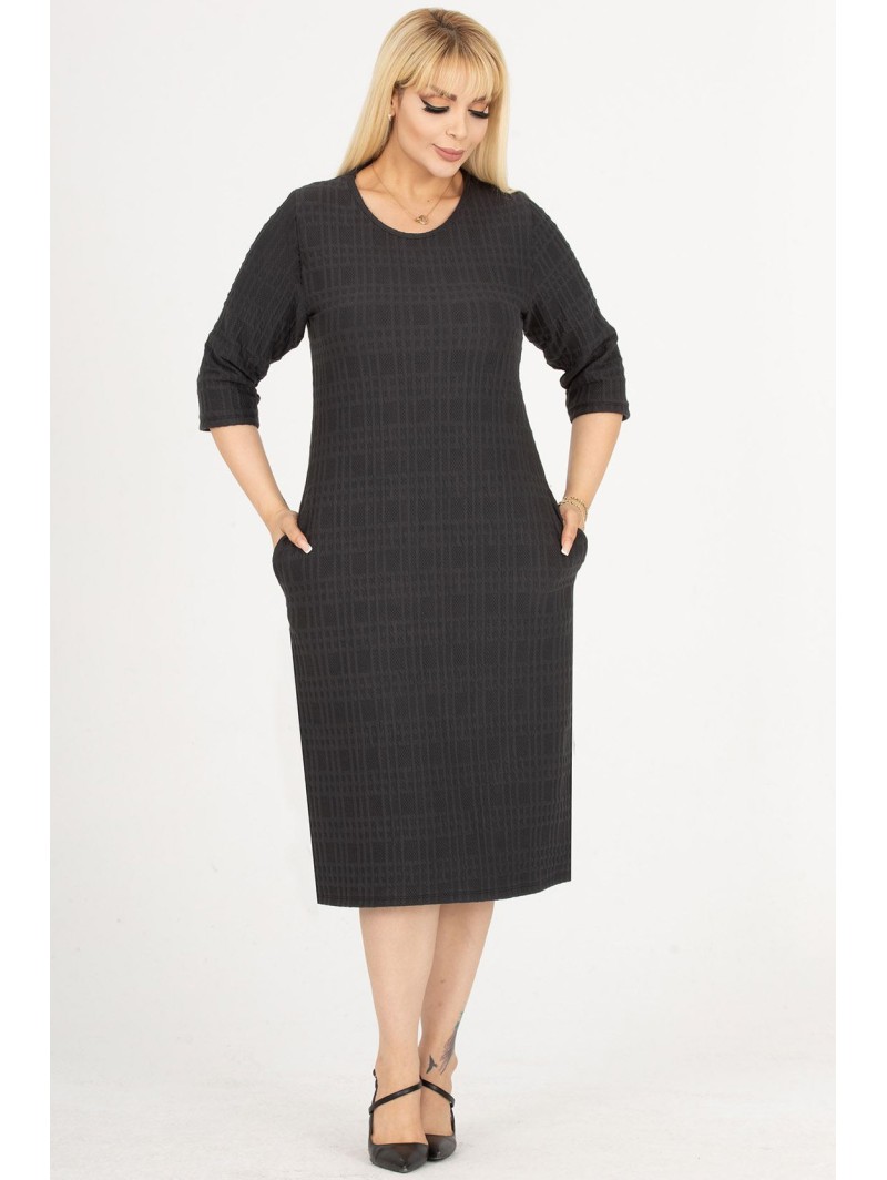 Kleita virs ceļgaliem Kleita virs ceļgaliem