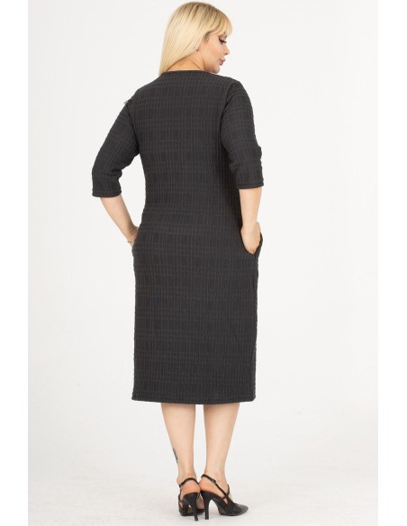 Платье выше колена