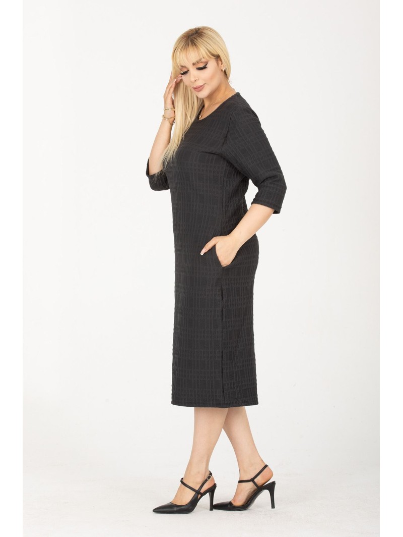 Kleita virs ceļgaliem Kleita virs ceļgaliem