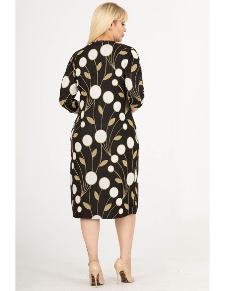 Klasiska kleita ar rakstiem