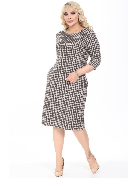 Kleita ar kāju apdrukām