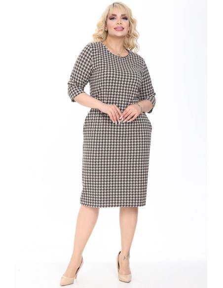 Платье с принтом на ногах