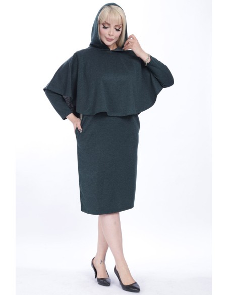 Платье с накидкой