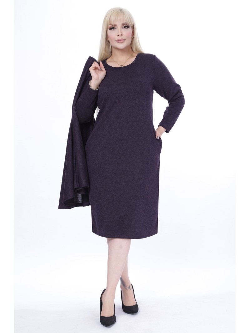 Suknelė su apsiaustu Suknelė su apsiaustu