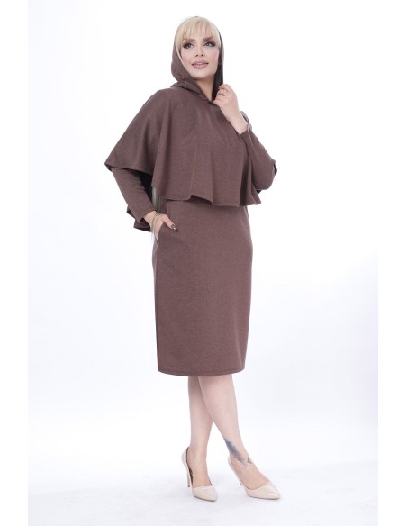 Платье с накидкой