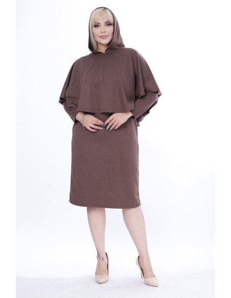 Платье с накидкой