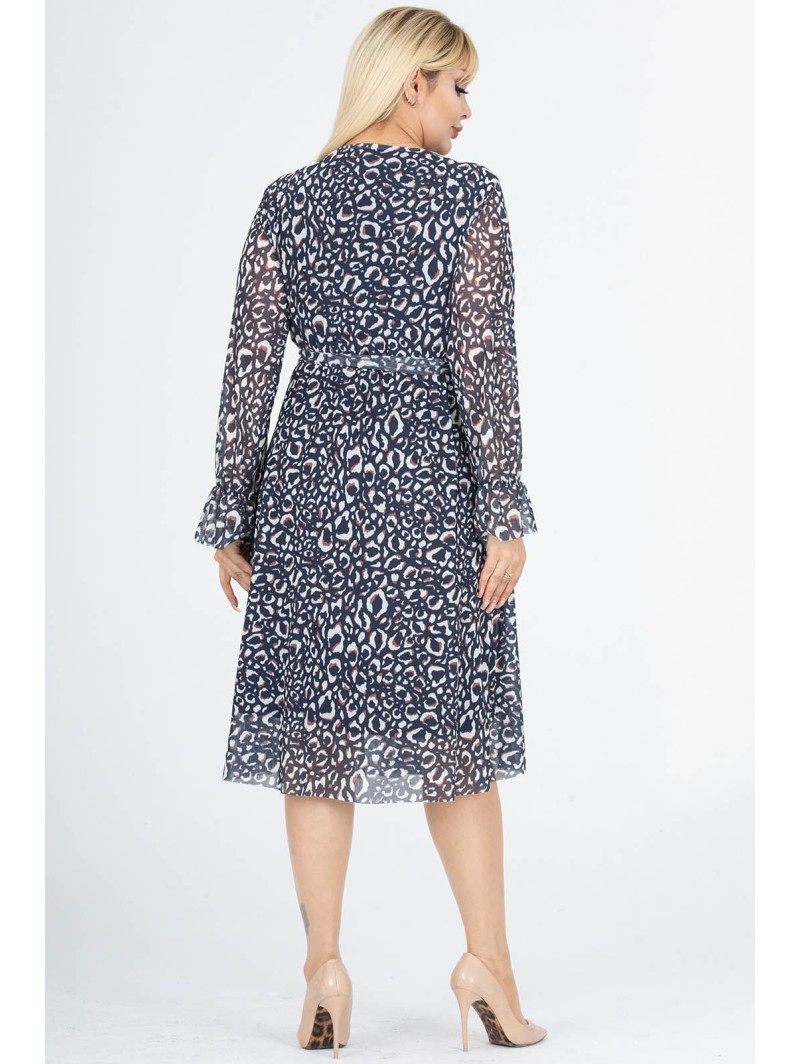 Kleita ar garām piedurknēm Kleita ar garām piedurknēm