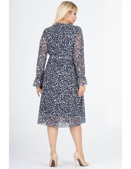 Платье с длинными рукавами