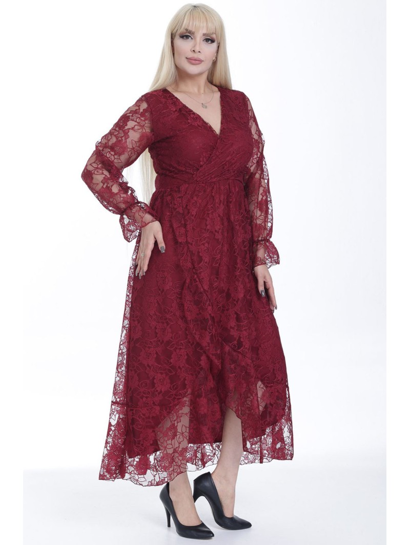 Pikk pitsiga kleit Pikk pitsiga kleit