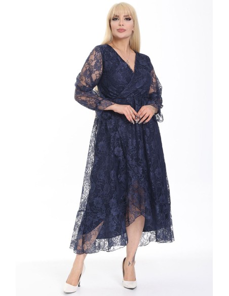 Ilga suknelė su nėriniais