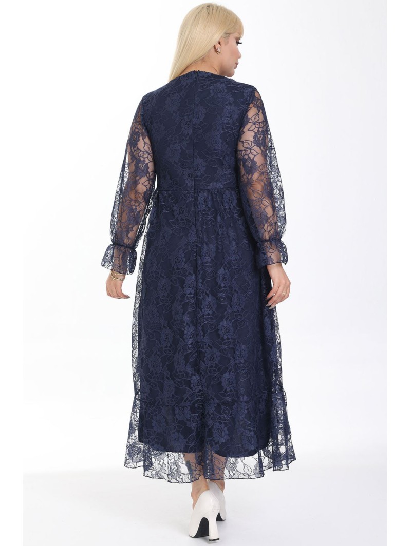 Pikk pitsiga kleit Pikk pitsiga kleit