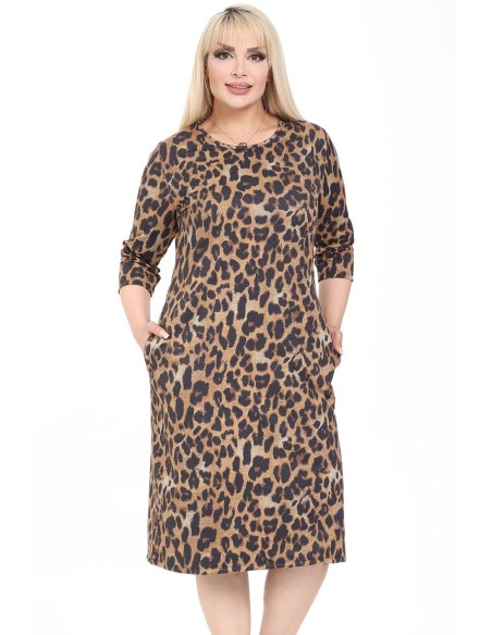 Платье с узорами из меха животных