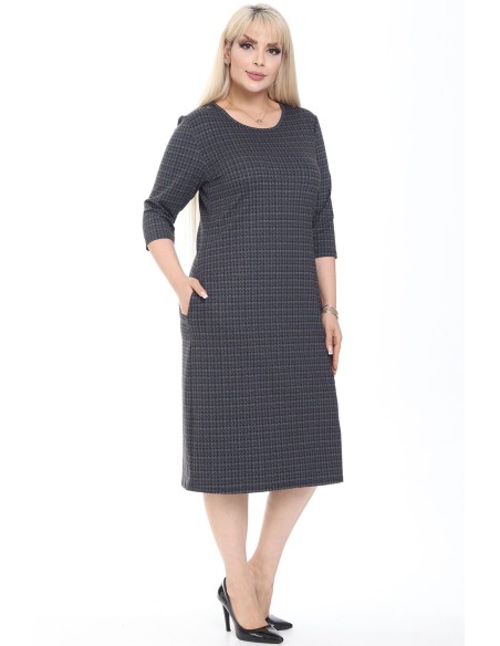 Платье с принтом на ногах