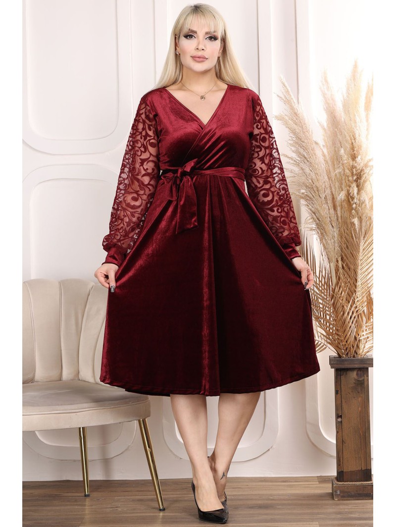 Velūra kleita ar aploksnes kakla...