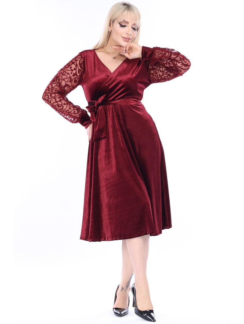 Velūra kleita ar aploksnes kakla...