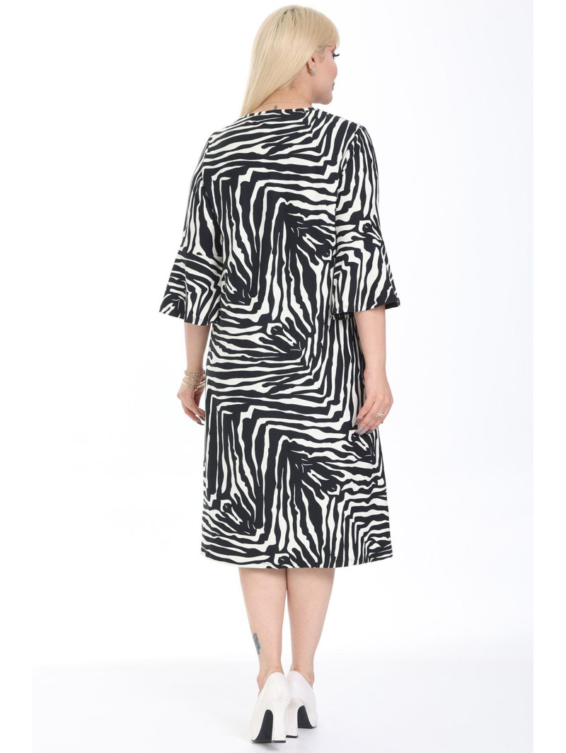 Juodai balta suknelė Juodai balta suknelė