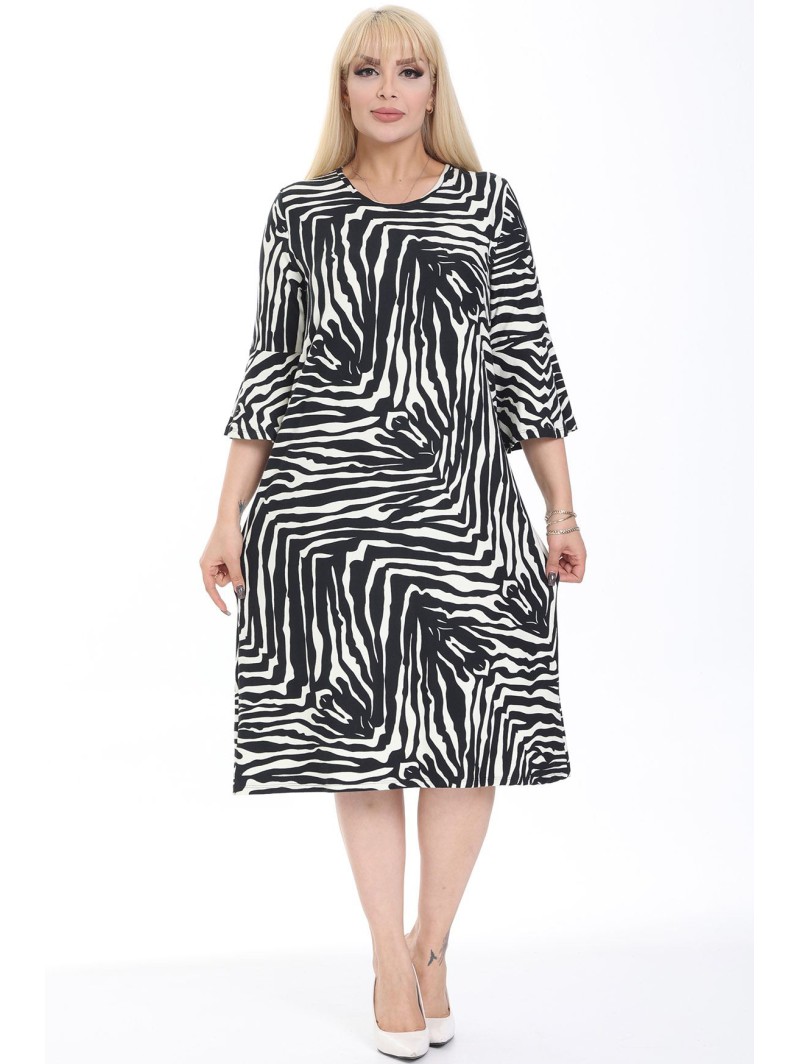 Juodai balta suknelė Juodai balta suknelė