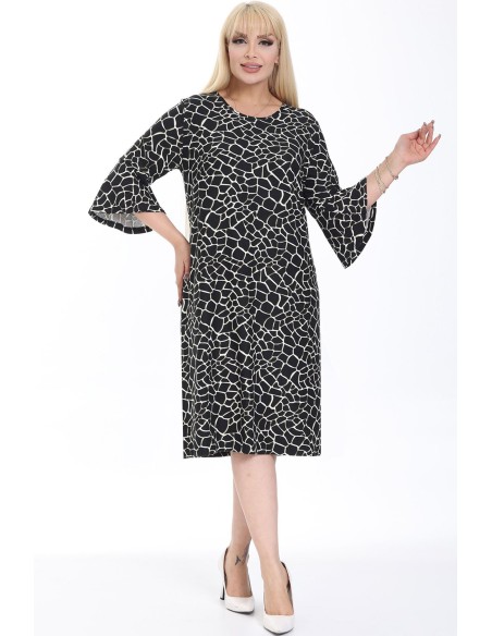 Черно-белое платье