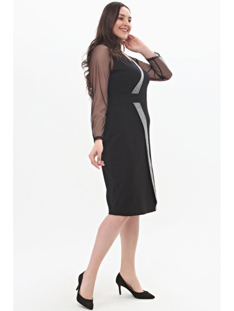 Eleganta melna kleita Eleganta melna kleita