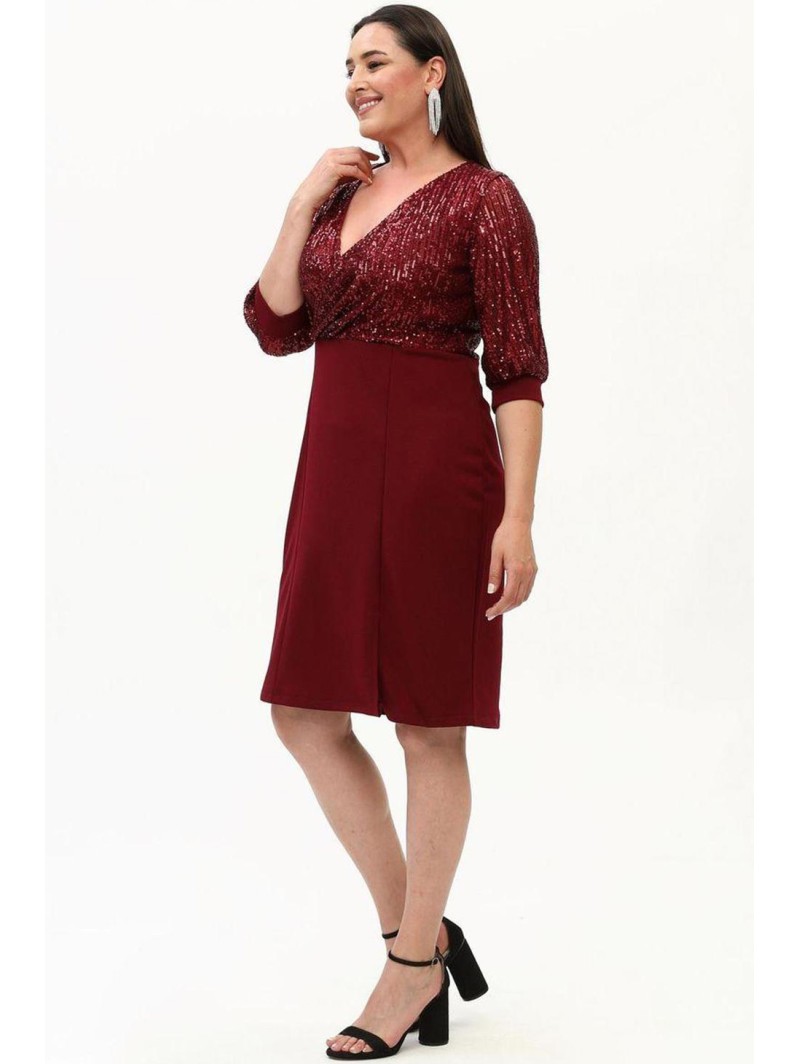 Ilus kaaludega kleit