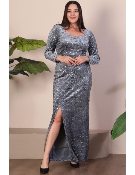 Gara kleita ar svariem