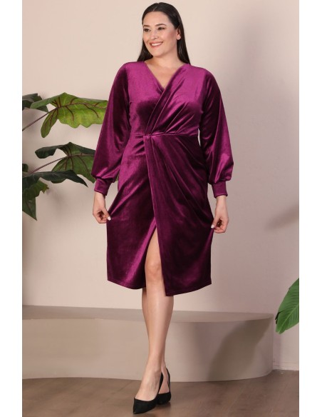 Велюровое платье с рюшами