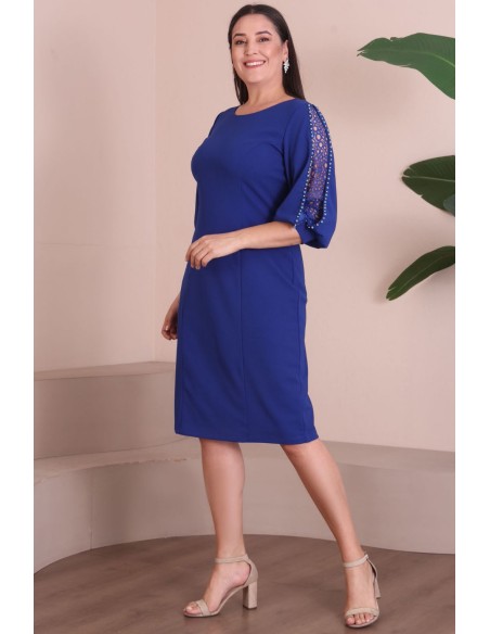 Suknelė su puošniomis rankovėmis