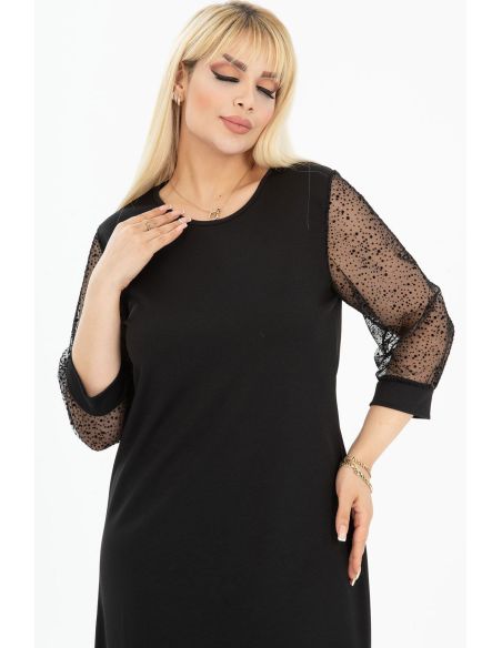 Juoda klasikinė suknelė