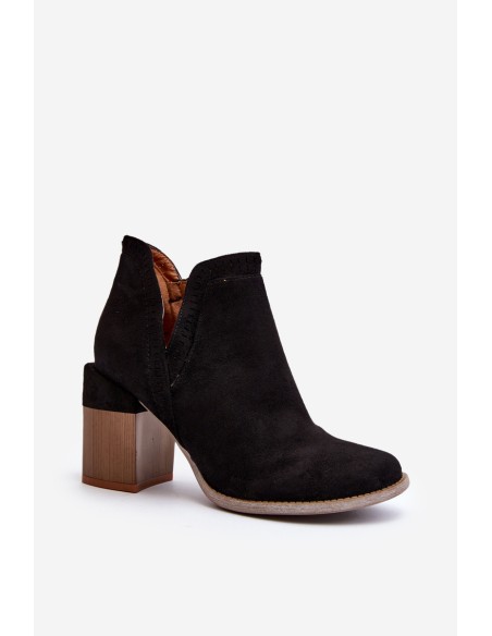 Ankle Boots on Chunky Heel with Cutout Black Jolnima