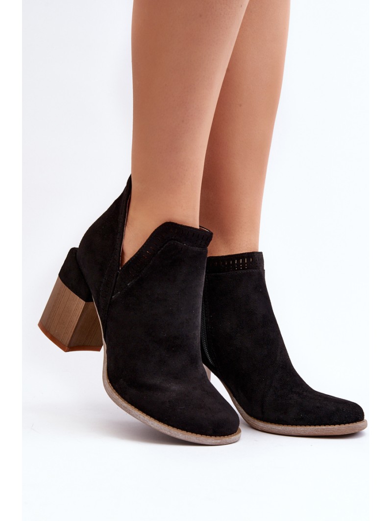 Ankle Boots on Chunky Heel with Cutout Black Jolnima