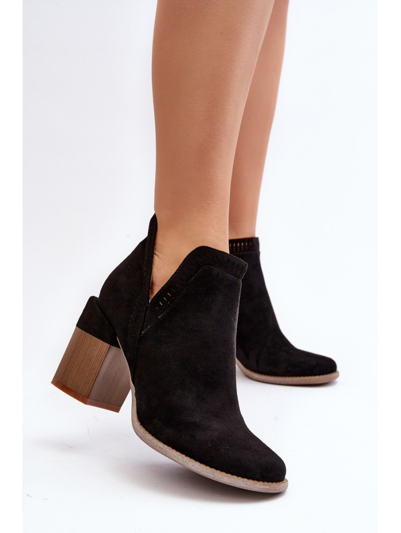 Ankle Boots on Chunky Heel with Cutout Black Jolnima
