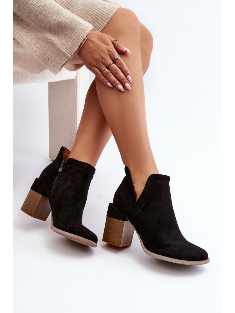 Ankle Boots on Chunky Heel with Cutout Black Jolnima