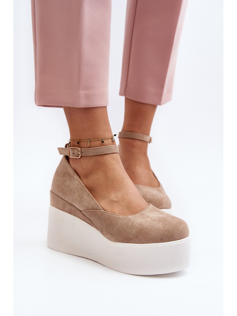 Moteriškos juodos pleištinės espadrilės Moteriškos juodos pleištinės espadrilės