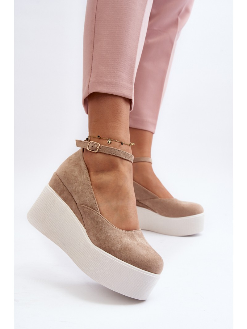 Moteriškos juodos pleištinės espadrilės Moteriškos juodos pleištinės espadrilės
