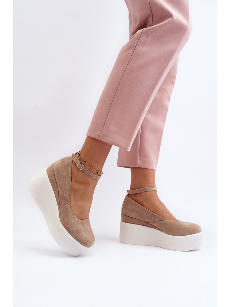 Moteriškos juodos pleištinės espadrilės Moteriškos juodos pleištinės espadrilės