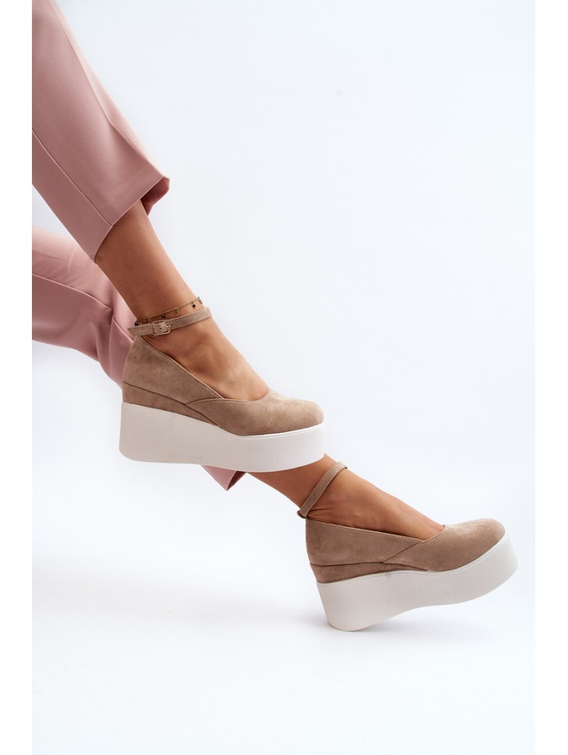 Moteriškos juodos pleištinės espadrilės Moteriškos juodos pleištinės espadrilės