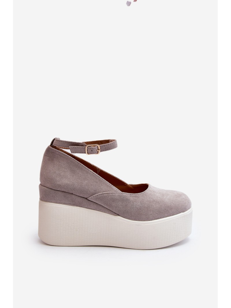 Moteriškos pilkos spalvos espadrilės Moteriškos pilkos spalvos espadrilės