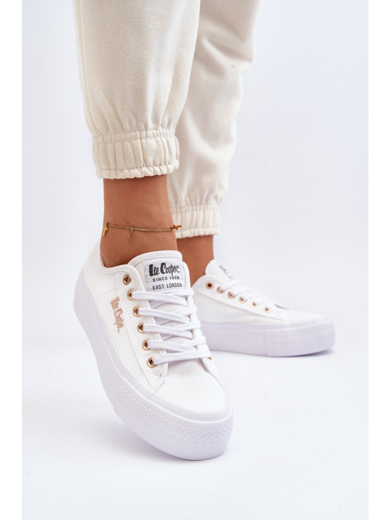 White Women's Platform Sneakers Lee Cooper LCW-24-31-2725 White Women's Platform Sneakers Lee Cooper LCW-24-31-2725