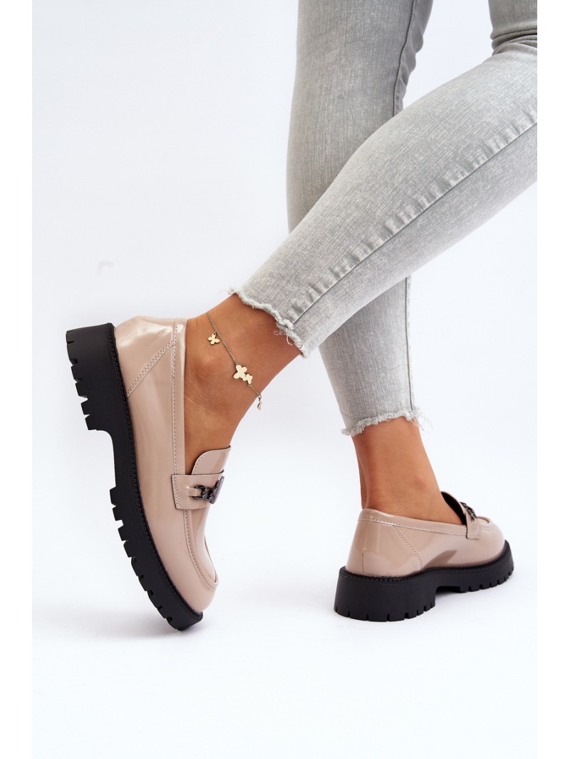 Moteriškos lakinės odos batai Moteriškos lakinės odos batai