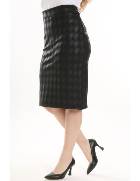 Melni zīmuļu svārki