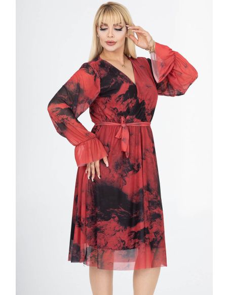 Svītraina kleita ar lencīti